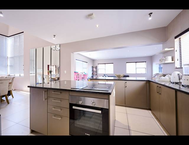 3 BEDROOM HOUSE FOR SALE IN BARBEQUE DOWNS